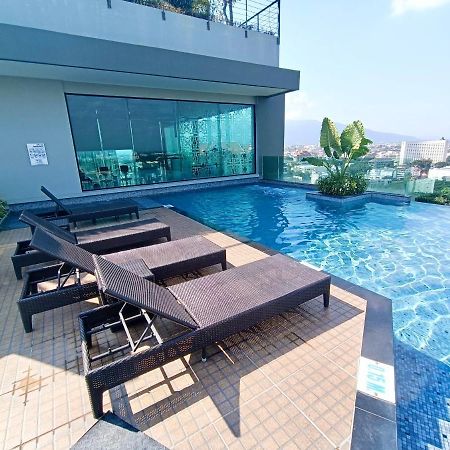 The Astra Condo City Center Chiang Mai Extérieur photo