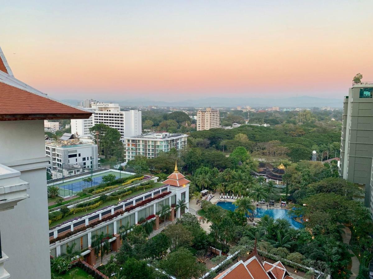 The Astra Condo City Center Chiang Mai Extérieur photo